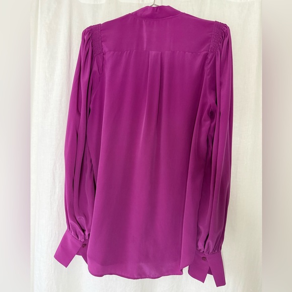 Equipment 100% silk Fuchsia Blouse with Removable Bow-Sz M - Picture 3 of 7
